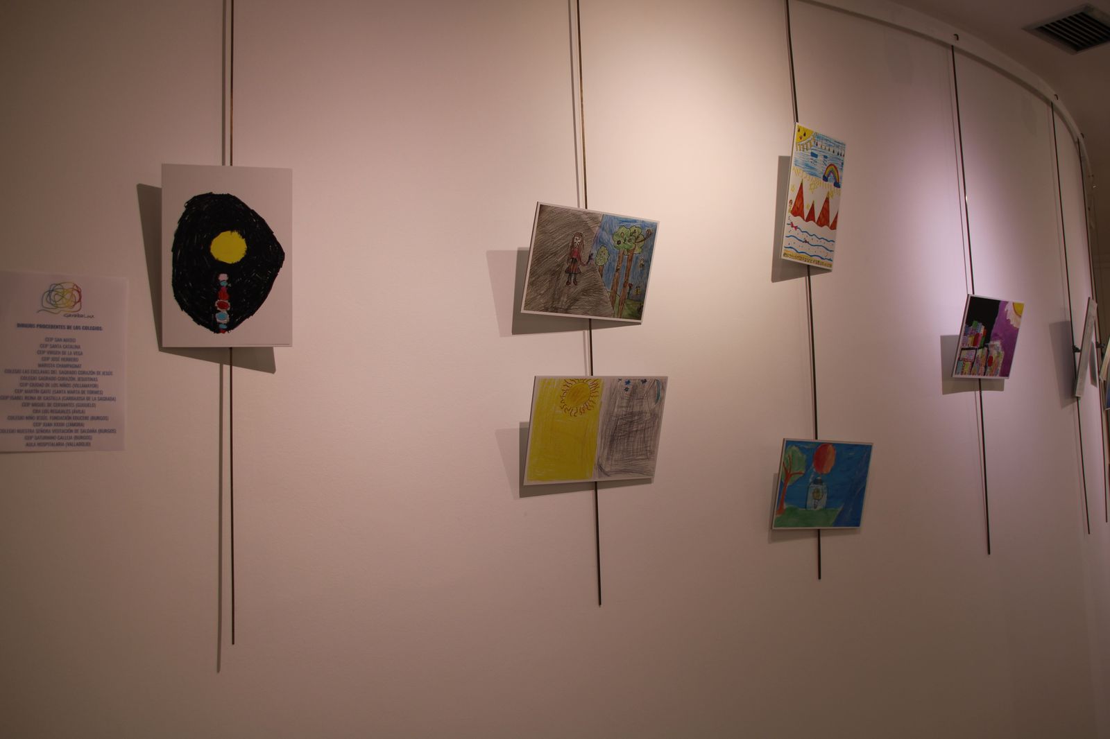 exposicion-del-concurso-escolar-de-dibujo-del-centro-de-laseres-pulsados-de-la-universidad-de-salamanca-7