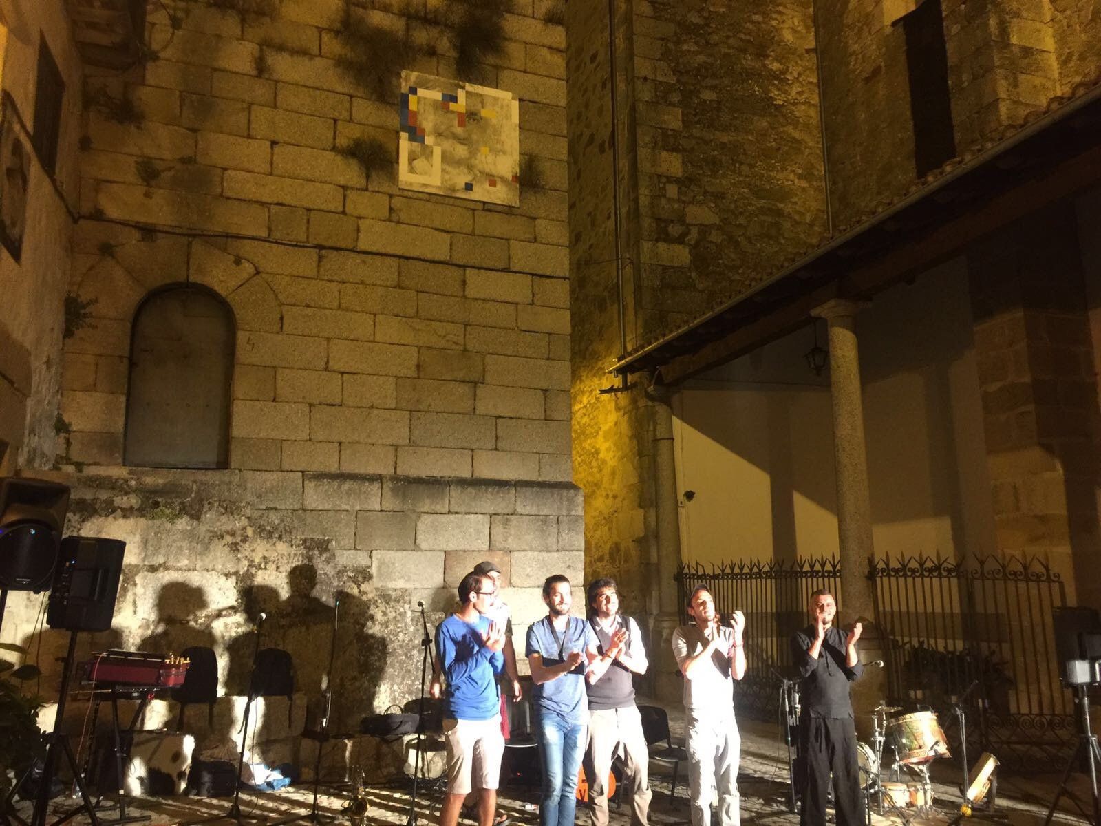 El grupo musical Entavía sorprendió gratamente con su actuación en Los Veranos del Solano