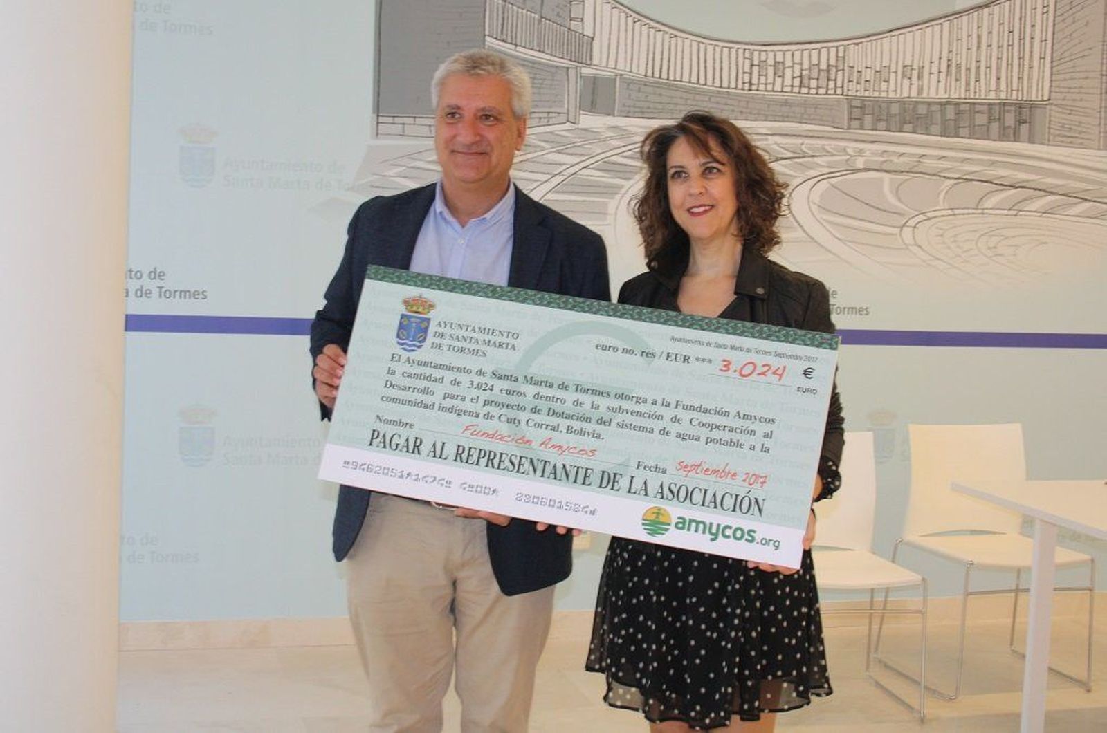 Santa Marta colabora con la instalación de una red de agua potable en Bolivia