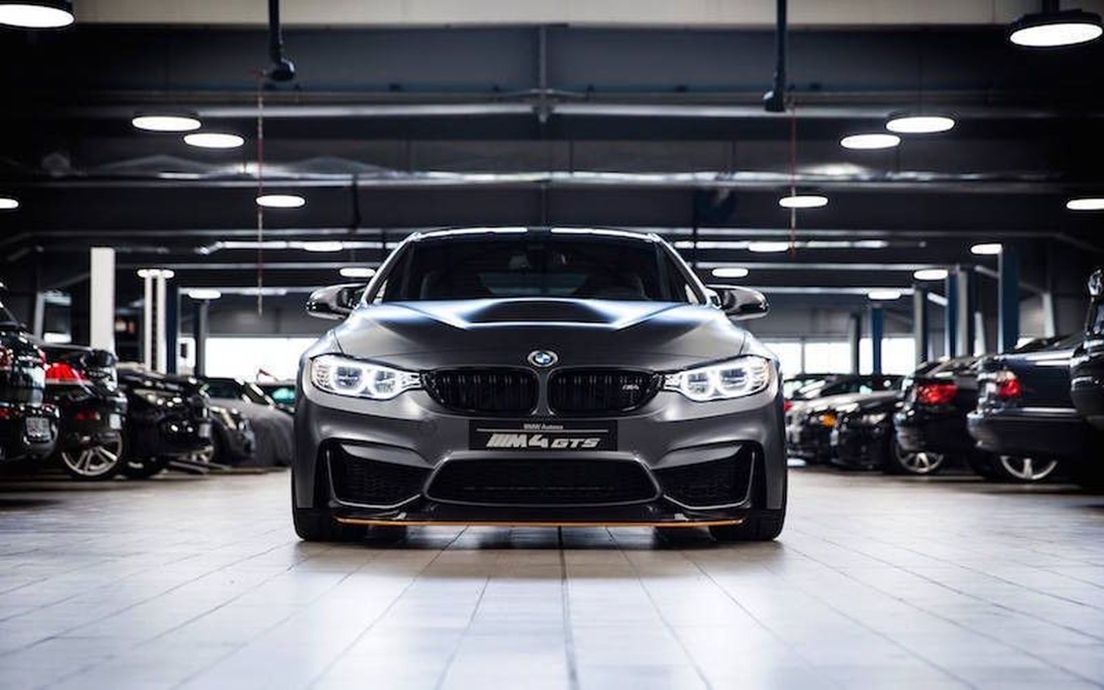Puro espectáculo, potencia y auténtica proeza: así es el BMW M 4 GTS