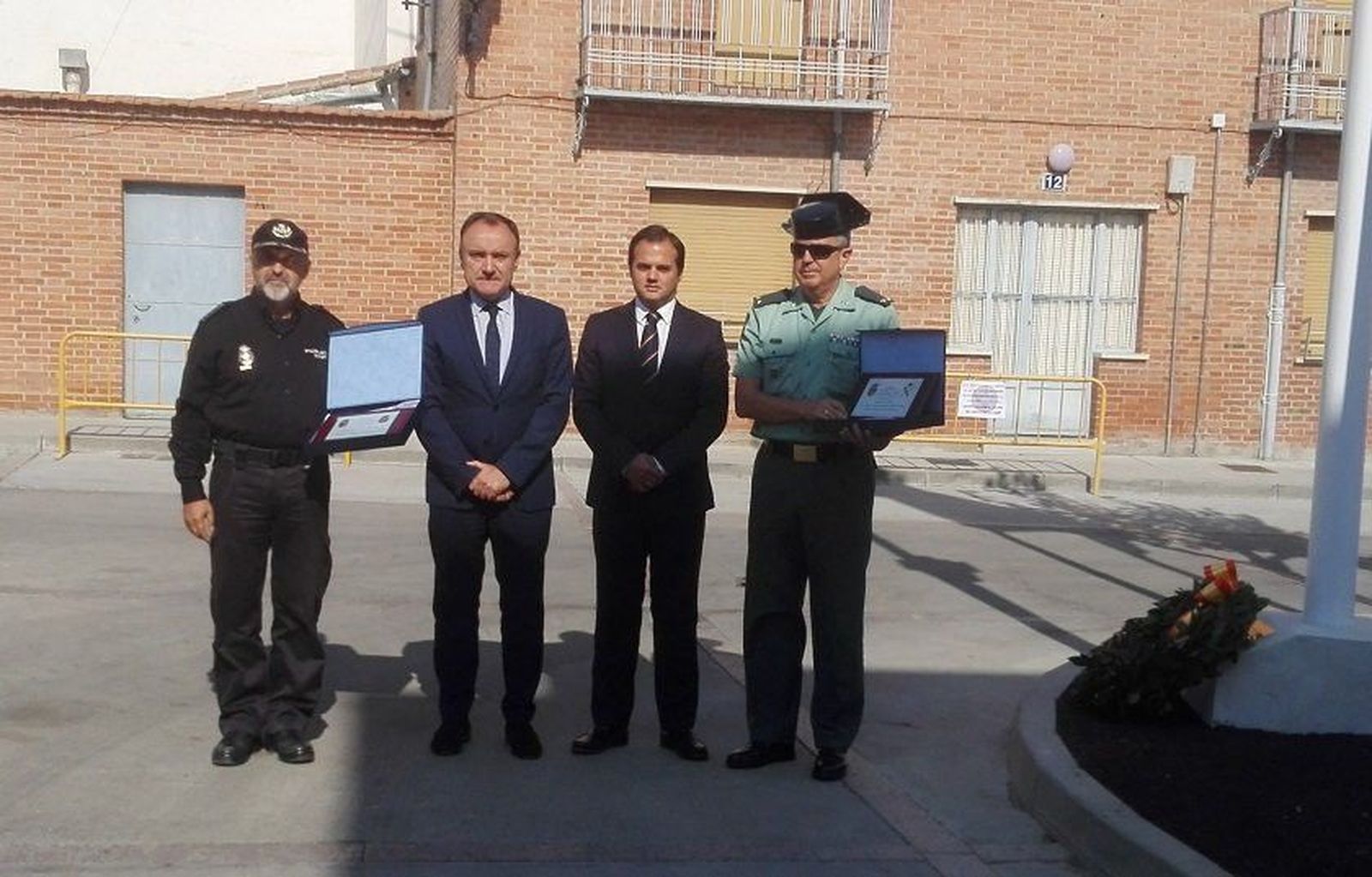 Homenaje adelantado en Castellanos de Moriscos con motivo del 12 de octubre