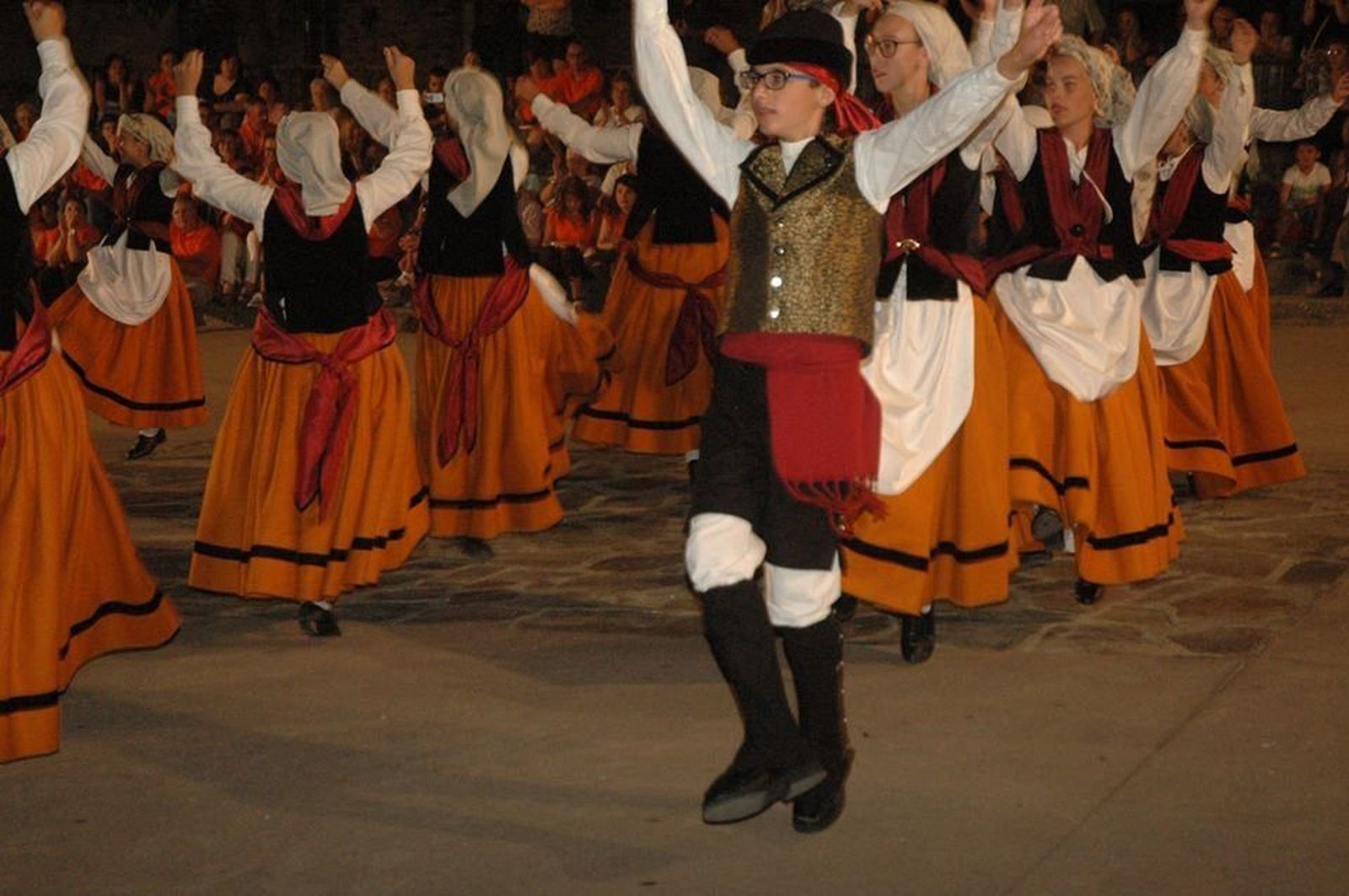 Gaitas y paloteos para la primera sesión de las Noches del Pozuelo