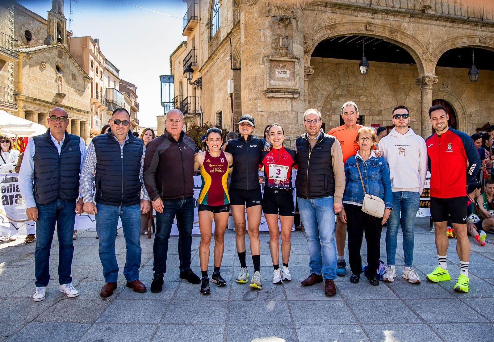 Podio femenino de la XVIII Media Maratón de Ciudad Rodrigo | FOTO ARTE DEPORTIVO