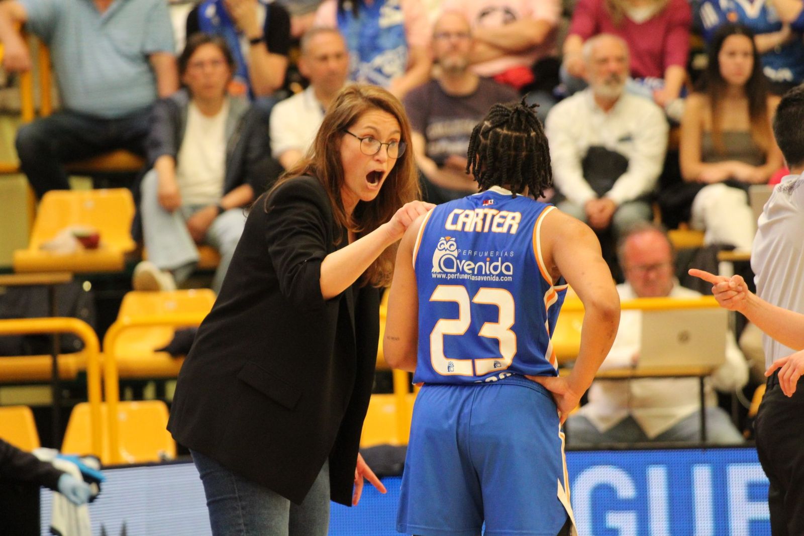 Perfumerías Avenida – Estudiantes