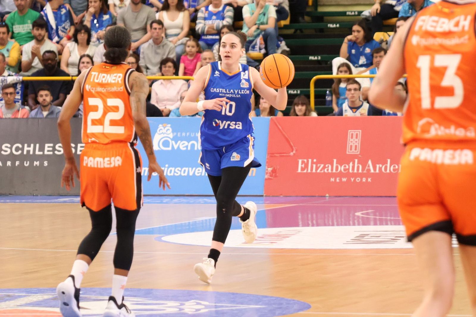 Perfumerías Avenida - Valencia Basket