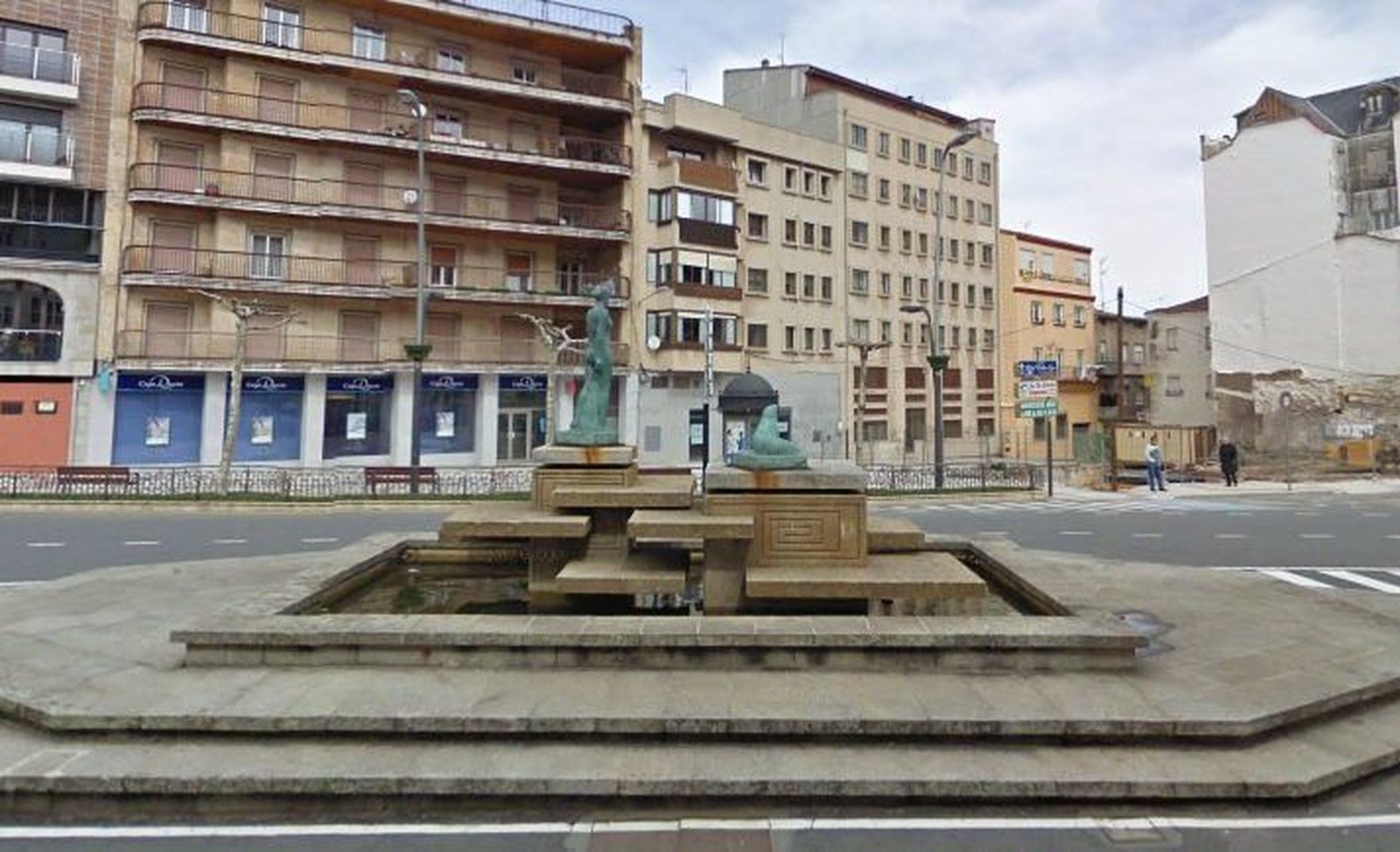 Presentado el proyecto de reforma de la fuente de la Plaza de España