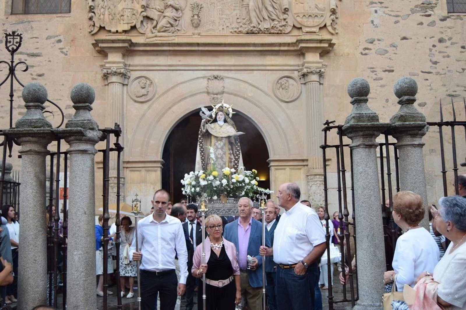 Santa Teresa vuelve a clausura en Alba de Tormes