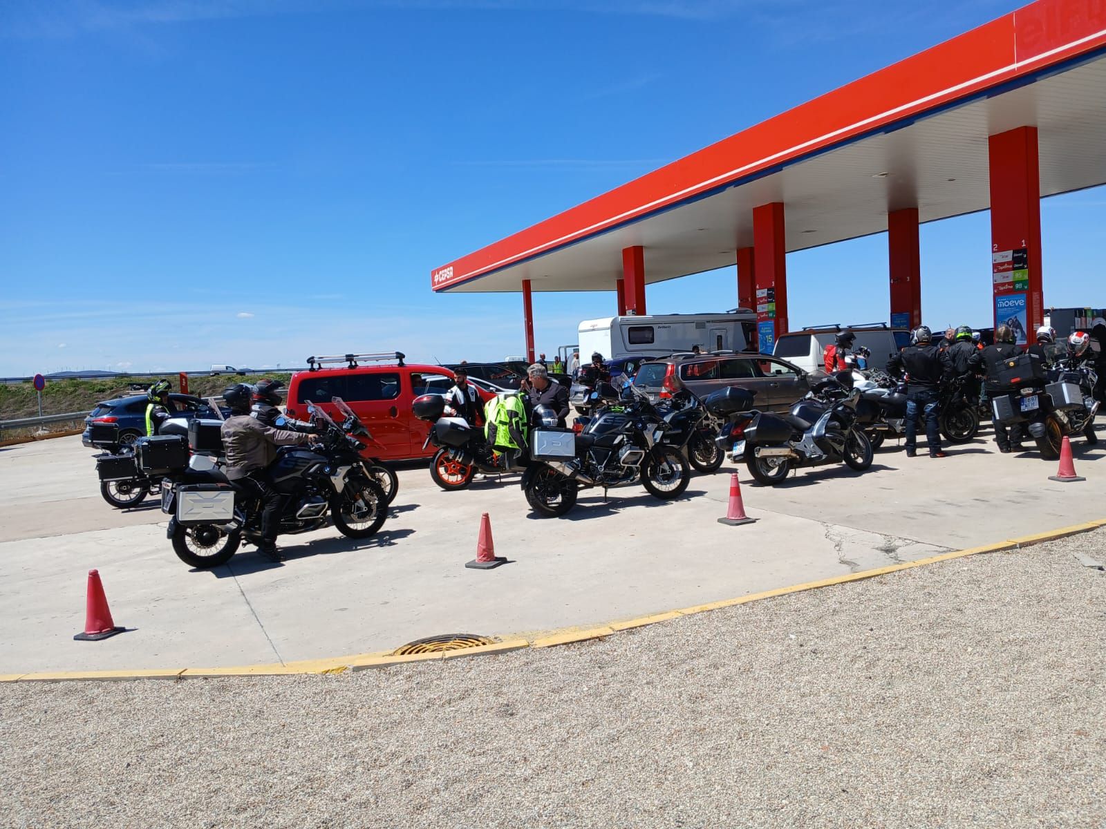 whatsapp-image-2025-04-28-at-16-38-40