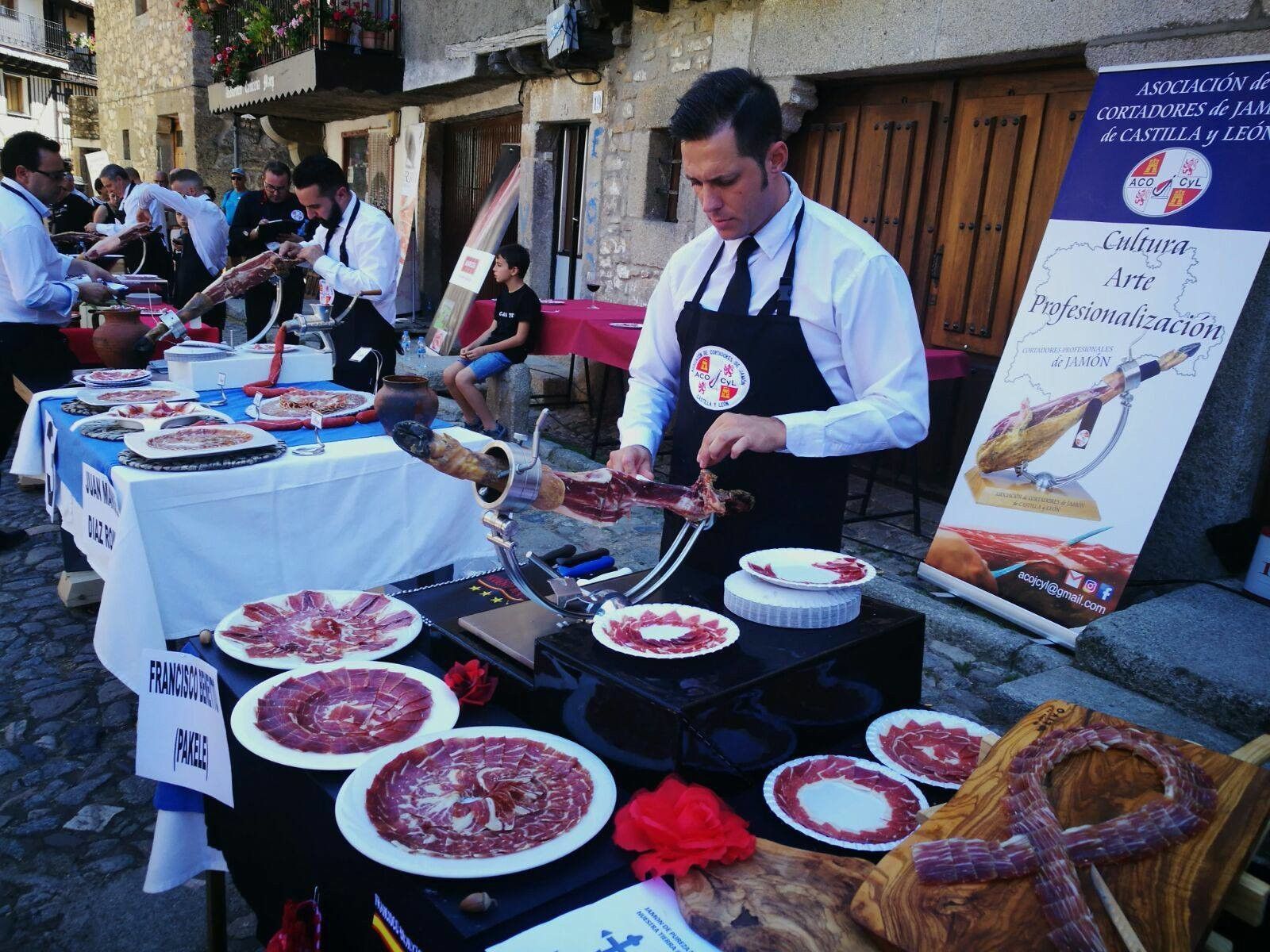 La Alberca acoge el segundo Concurso Nacional de Cortadores de Jamón