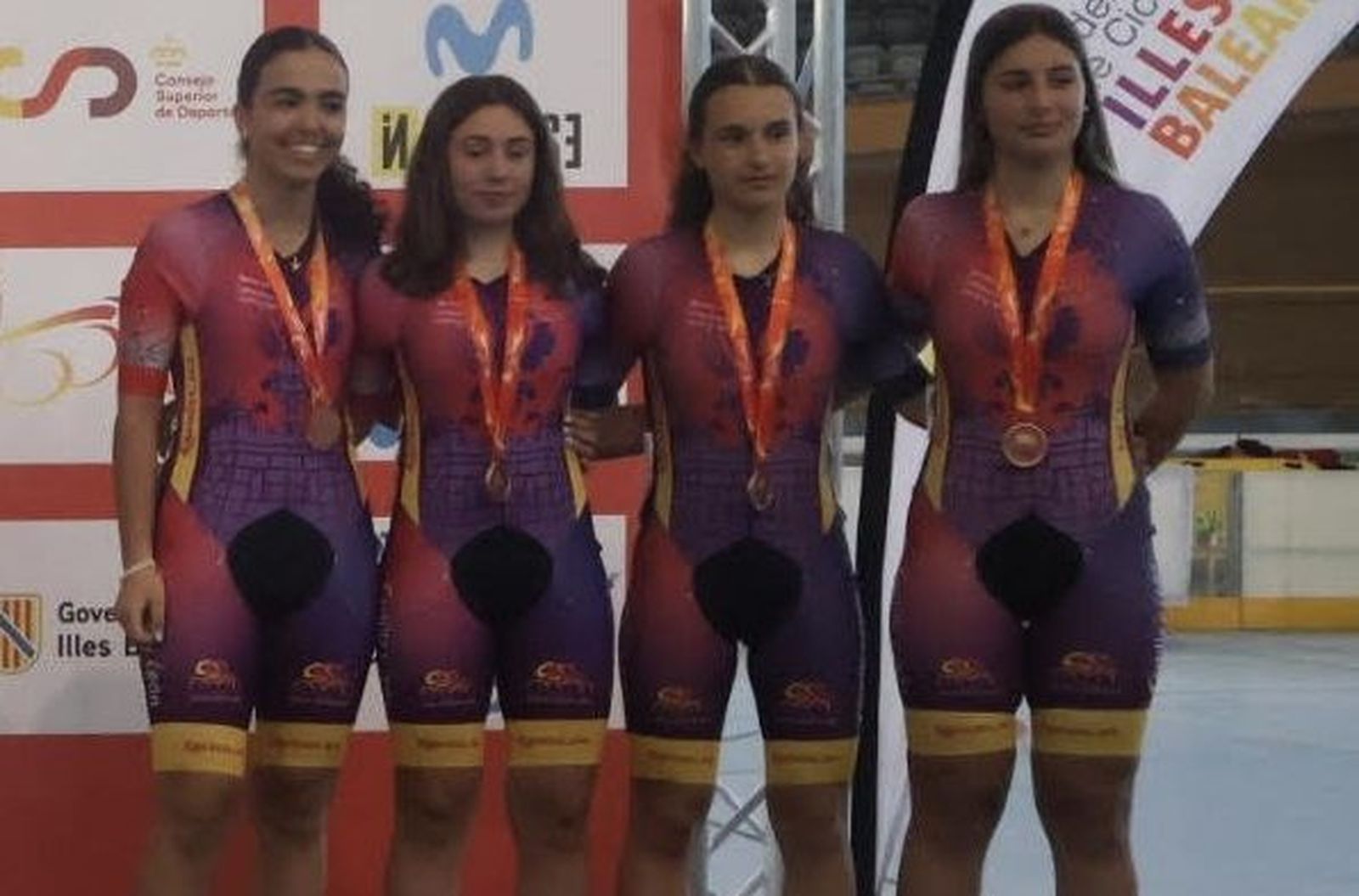 Cuatro medallas en los nacionales de pista para las corredoras del Mirat Team
