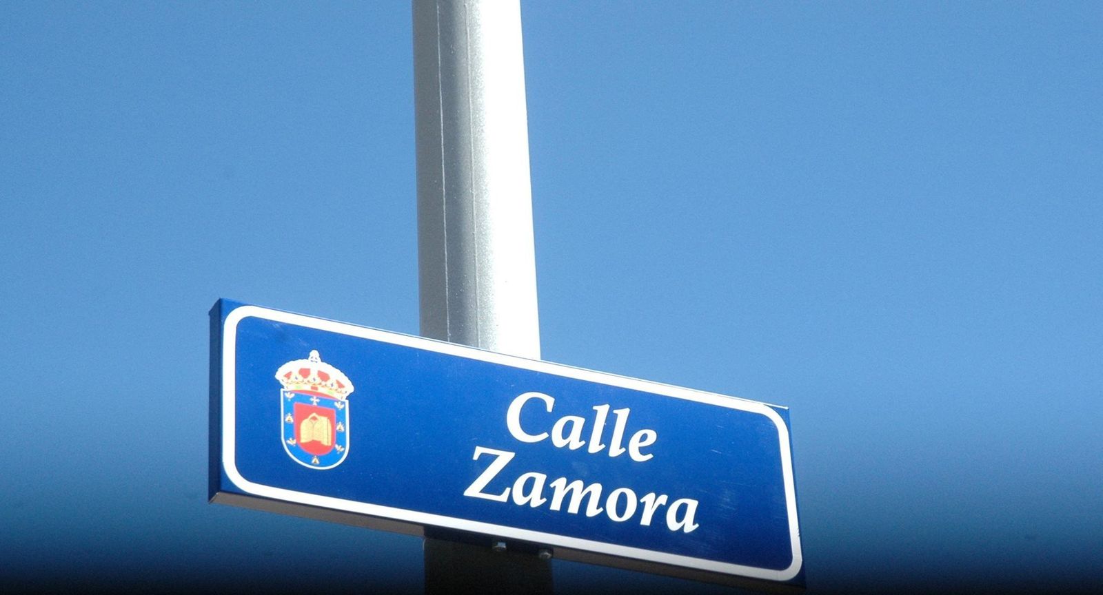 La urbanización El Torreón ya cuenta con las plazas identificativas de las calles