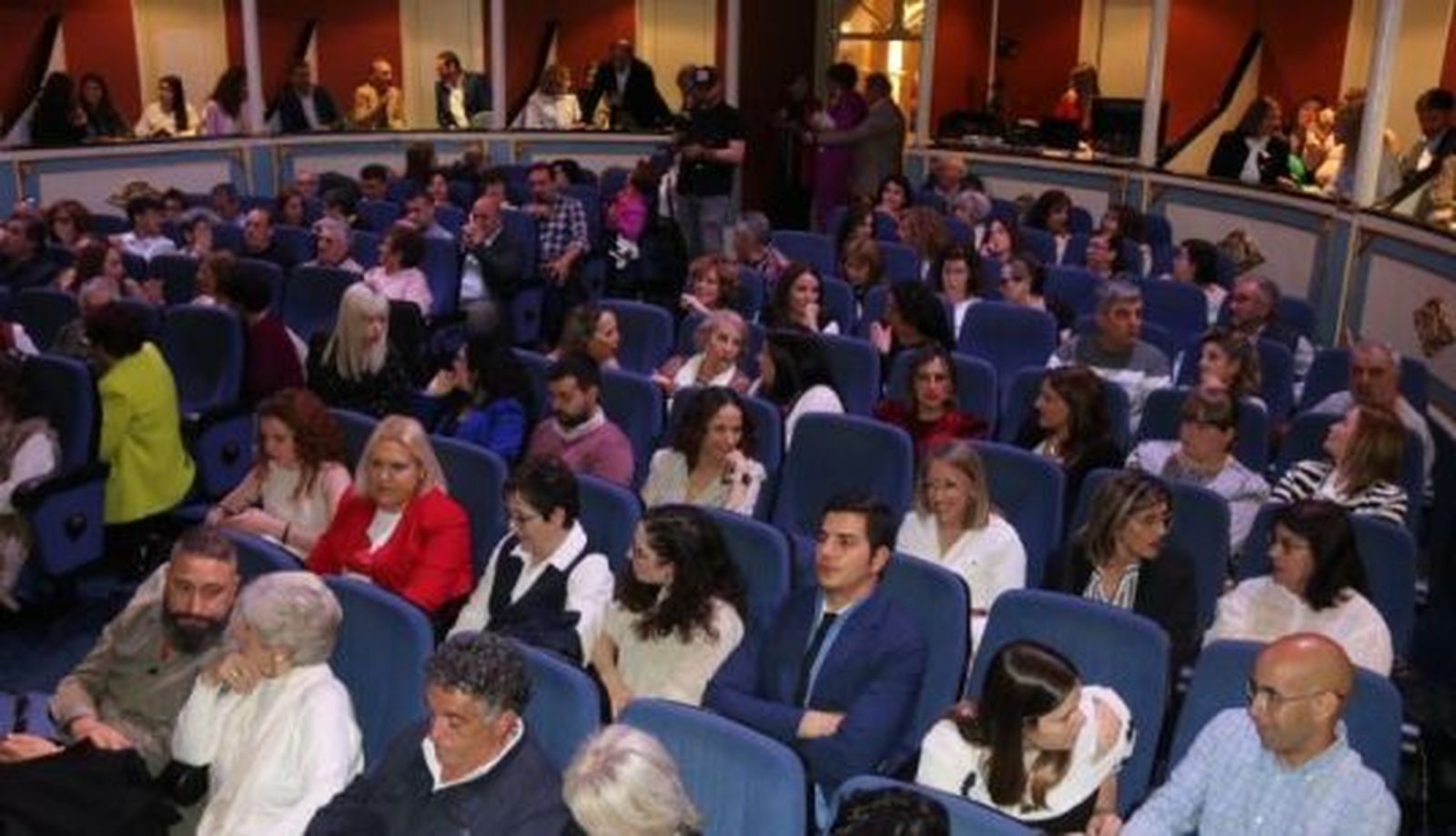 Entrega de premios "Mujeres que dejan Huella" en Peñaranda 