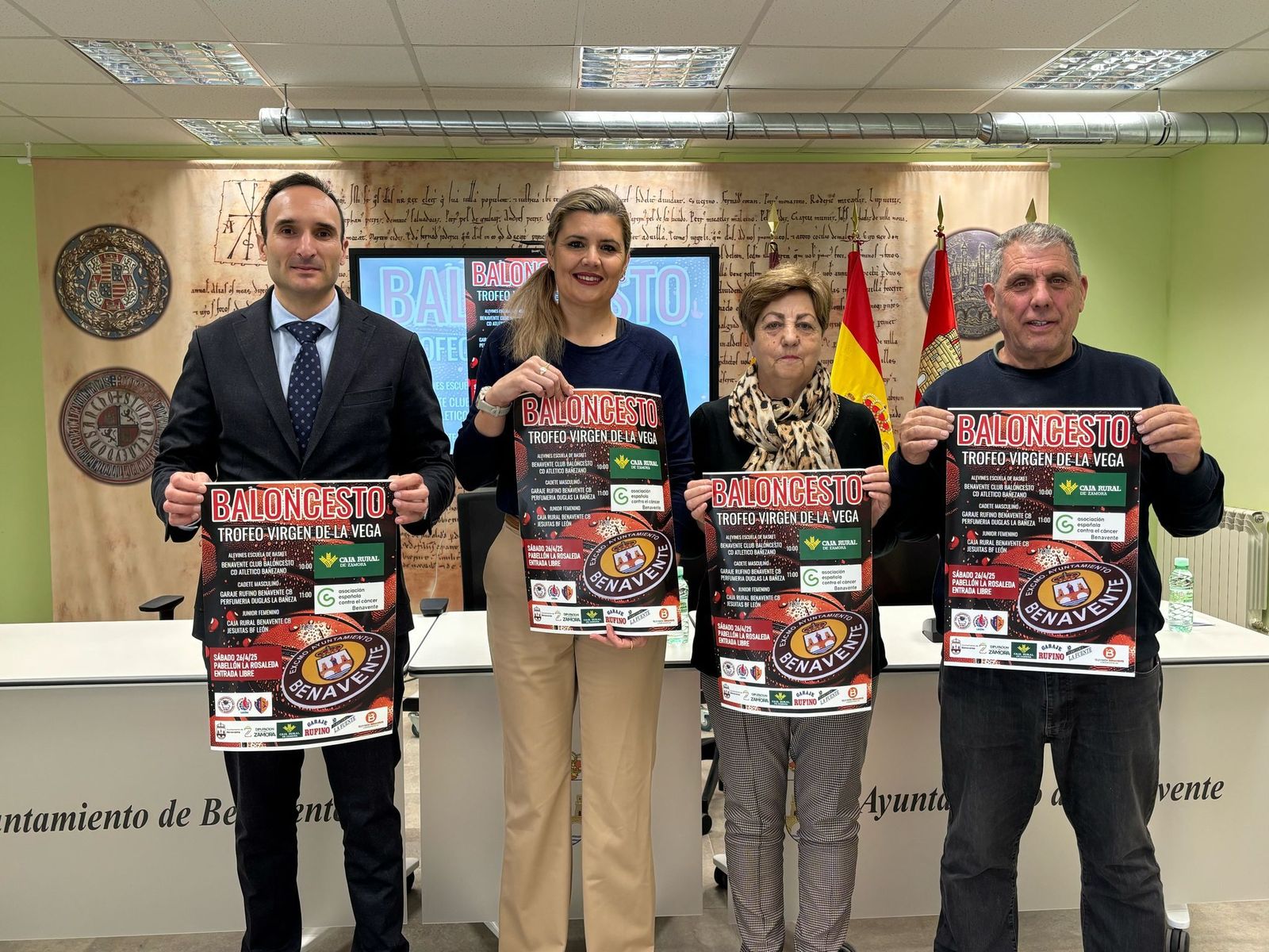 El baloncesto, protagonista en las fiestas de la Veguilla de Benavente con un trofeo de base a favor de la AECC