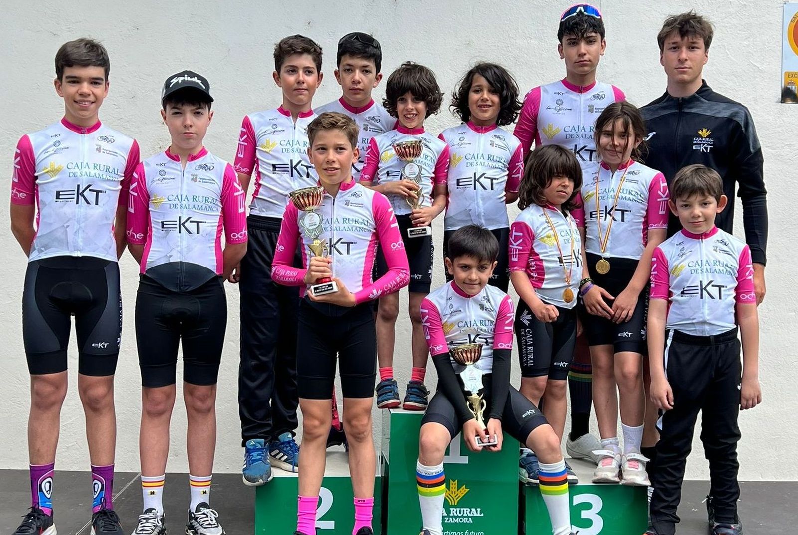 grupo escuelas promesal zamora050525