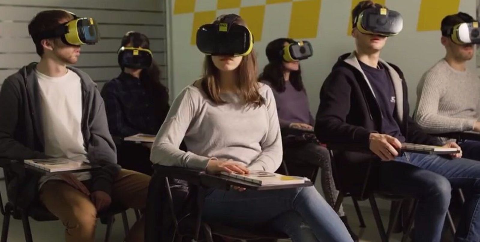 Autoescuela Driver desarrolla la realidad virtual en las clases teóricas para el carnet de conducir