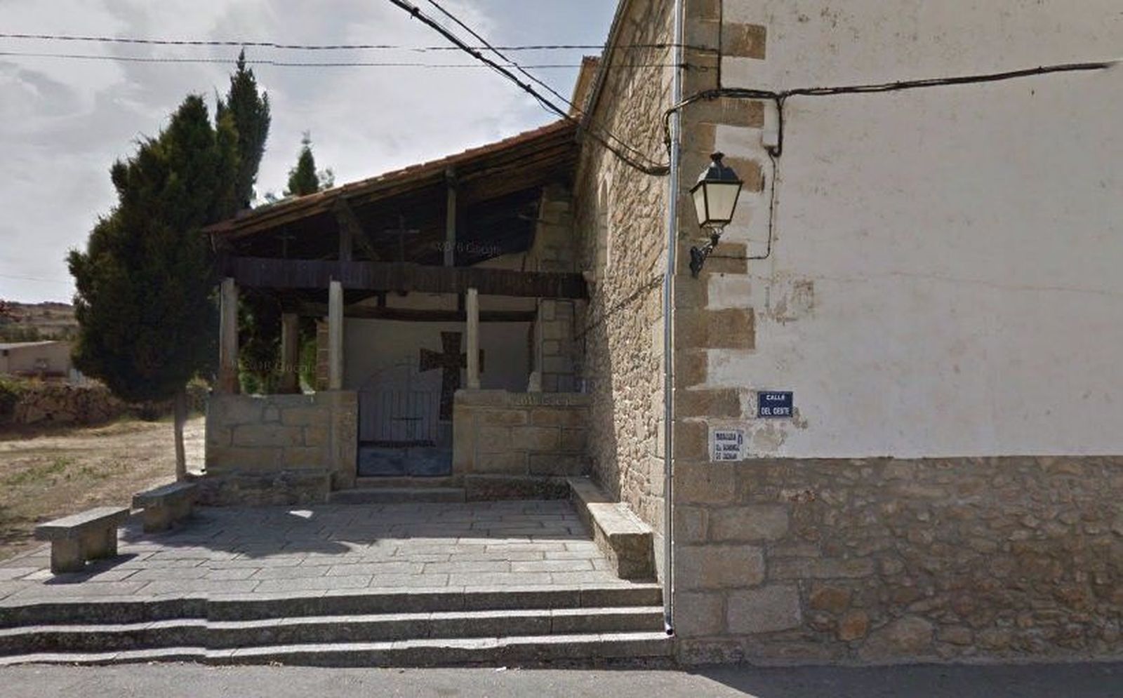 Nava de Béjar desvela el resultado de la restauración de su archivo parroquial