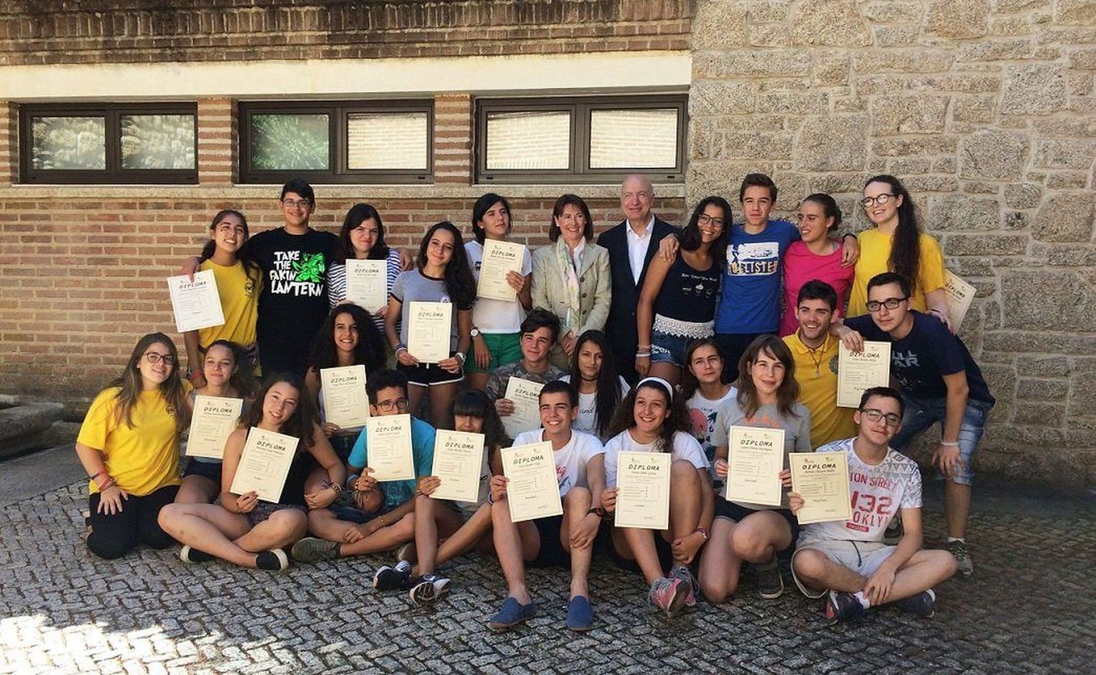 Iberdrola y la Consejería de Educación entregan diplomas a los alumnos de un curso de inmersión lingüística en Villarino