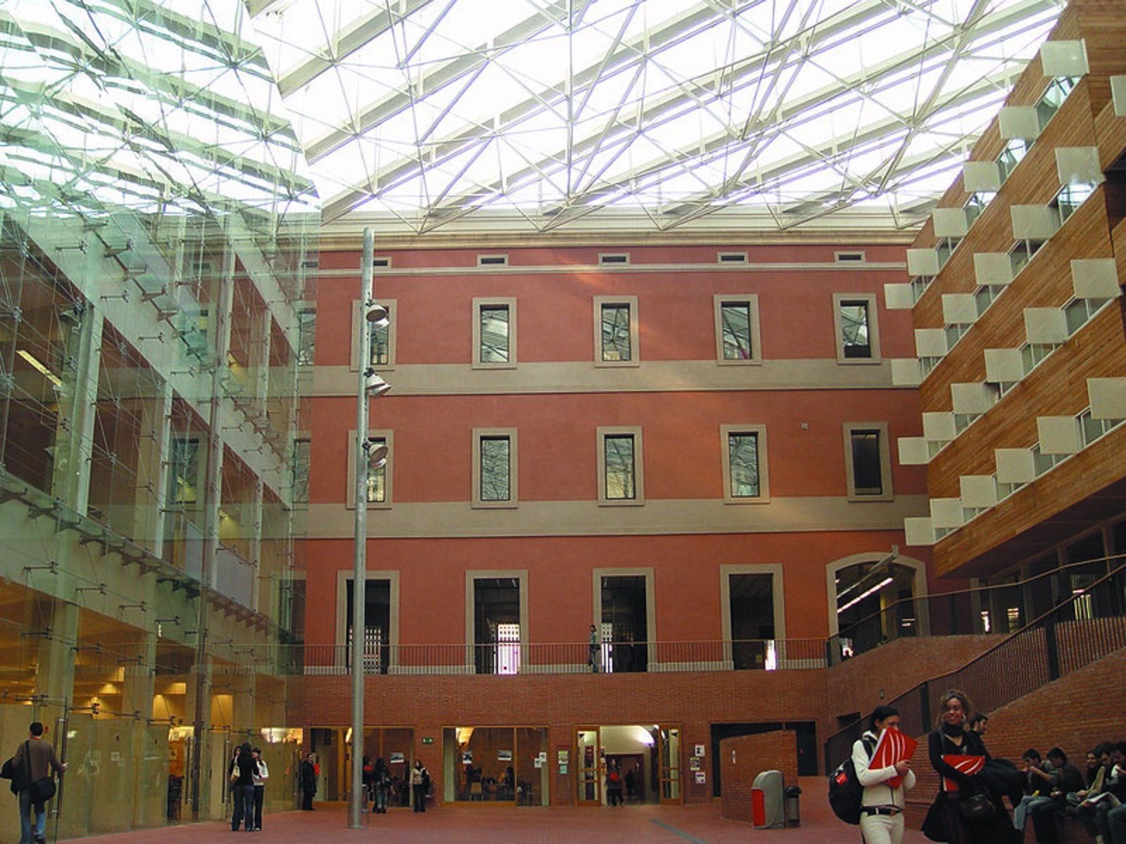 Edificio Roger de Llúria de la Universitat Pompeu Fabra (UPF), en Barcelona   UPF   Archivo
