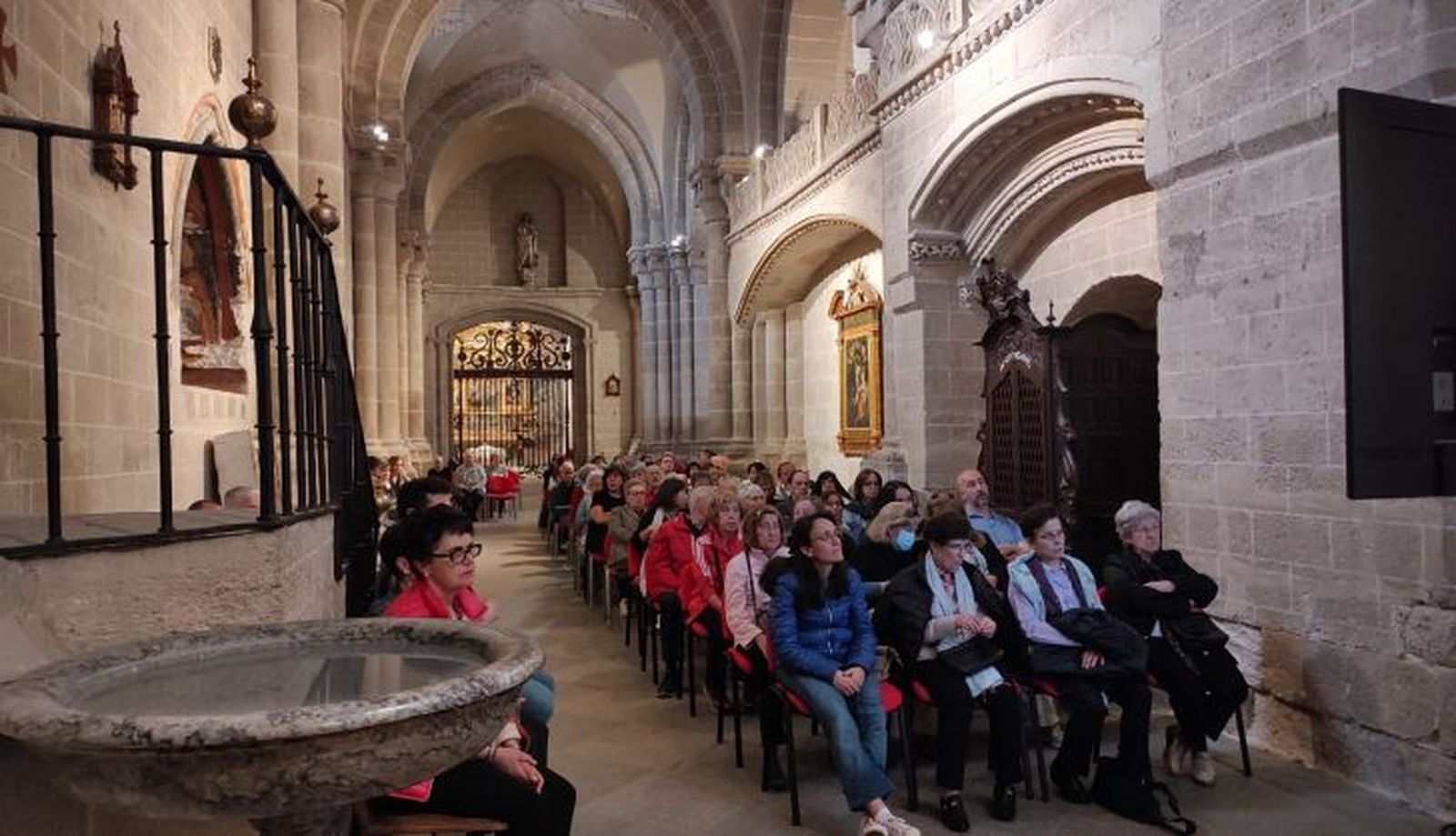 Misa funeral por el Papa Francisco en la Catedral de Zamora.