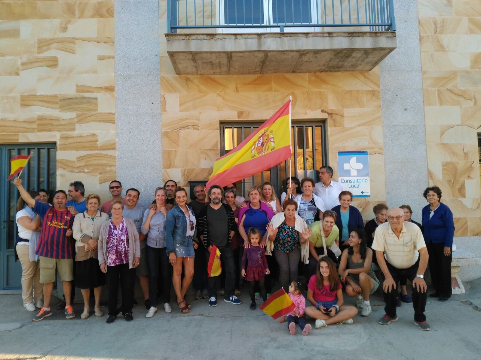 Villaverde de Guareña también defiende España y su democracia