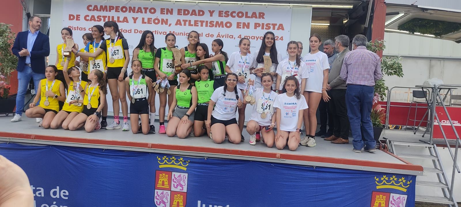 3º por equipos femenino Vino Toro Caja Rural. Campeonato Regional de Deporte en Edad Escolar