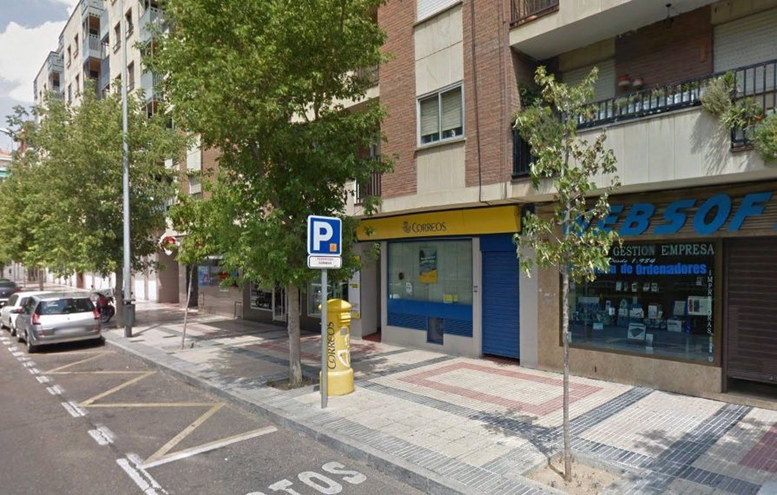 Una pareja detenida por hurtar un móvil olvidado en una oficina de Correos