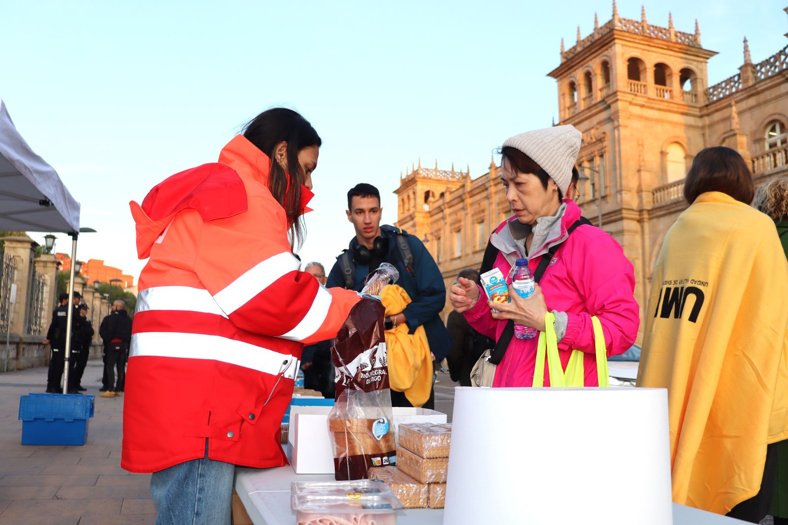 Más allá del apagón: la red de ayuda que evitó una crisis mayor