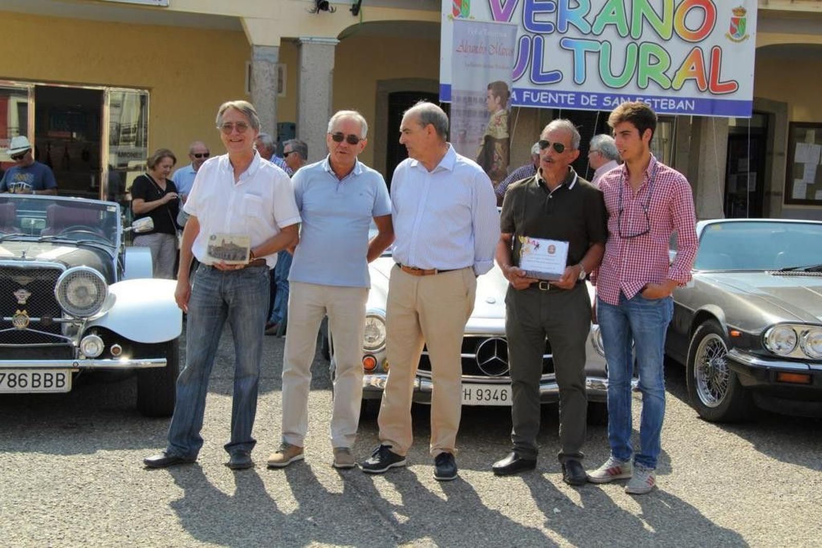 La Peña Taurina Alejandro Marcos organiza una exposición de vehículos antiguos