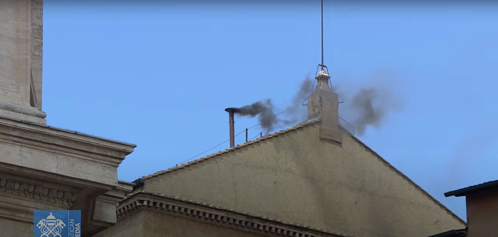 Fumata negra de nuevo en el Vaticano. Vatican News