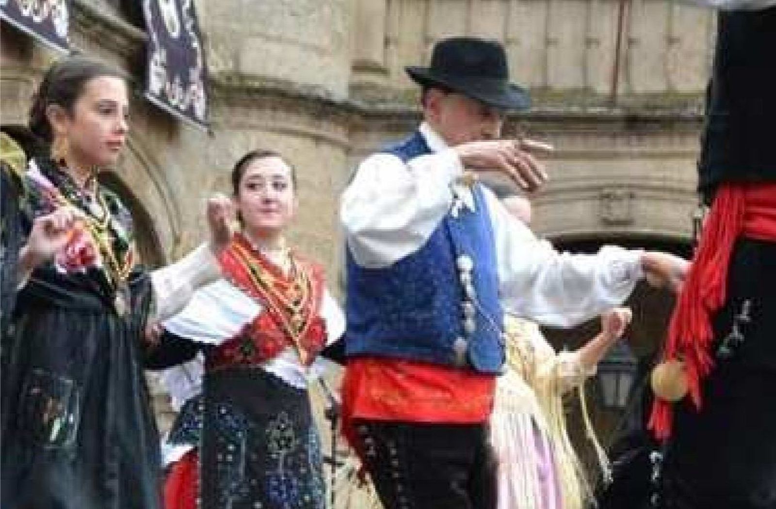Segunda edición del taller de baile serrano y toque de castañuelas en Ciudad Rodrigo