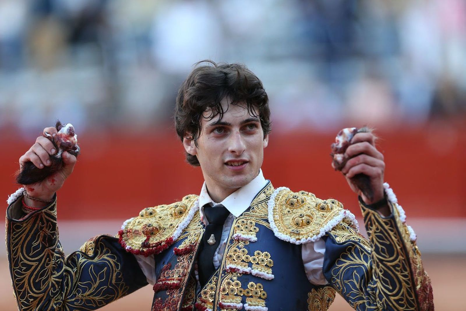 La Peña Taurina López Chaves otorga a Antonio Grande el premio a triunfador de la novillada