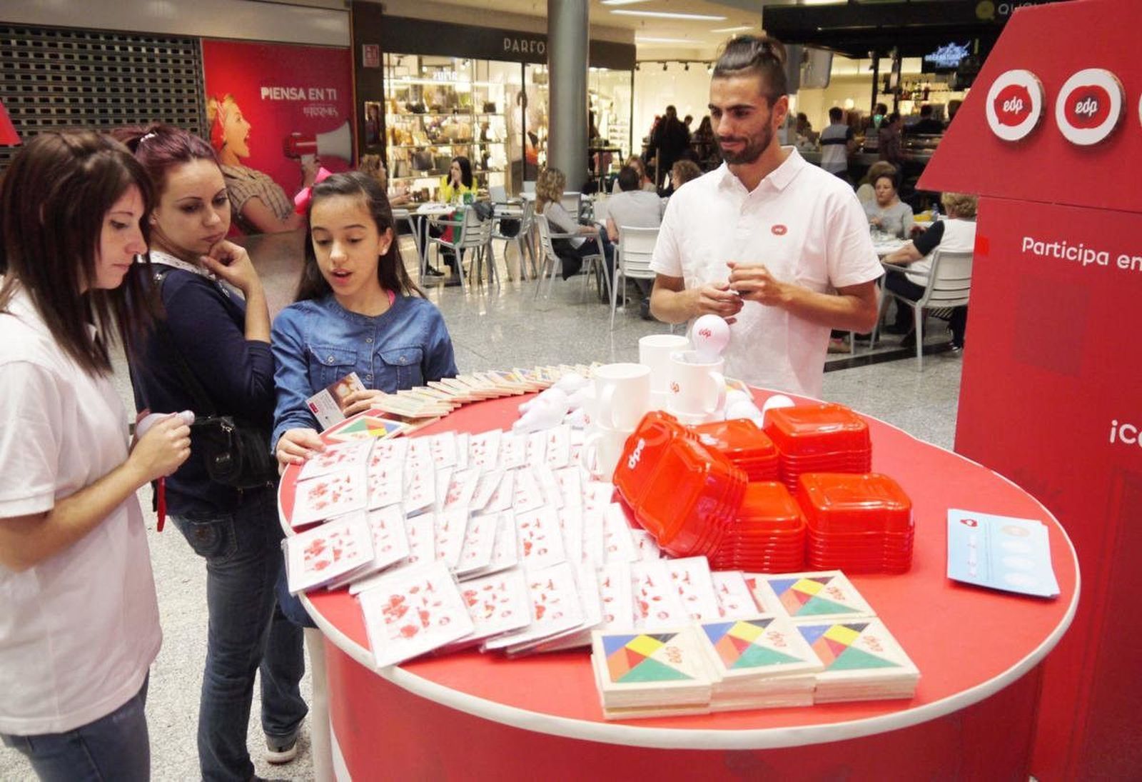 Fiesta EDP en el centro comercial El Tormes