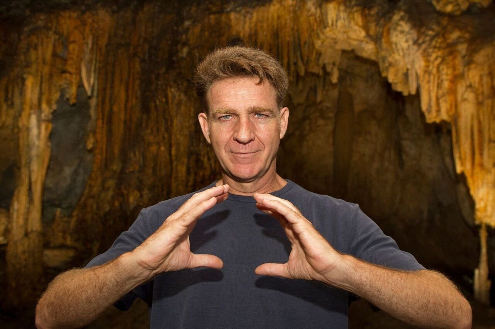 Juanjo Artero clausura el festival ‘Estrellas en Ledesma’ con ‘El Milagro de la Tierra’