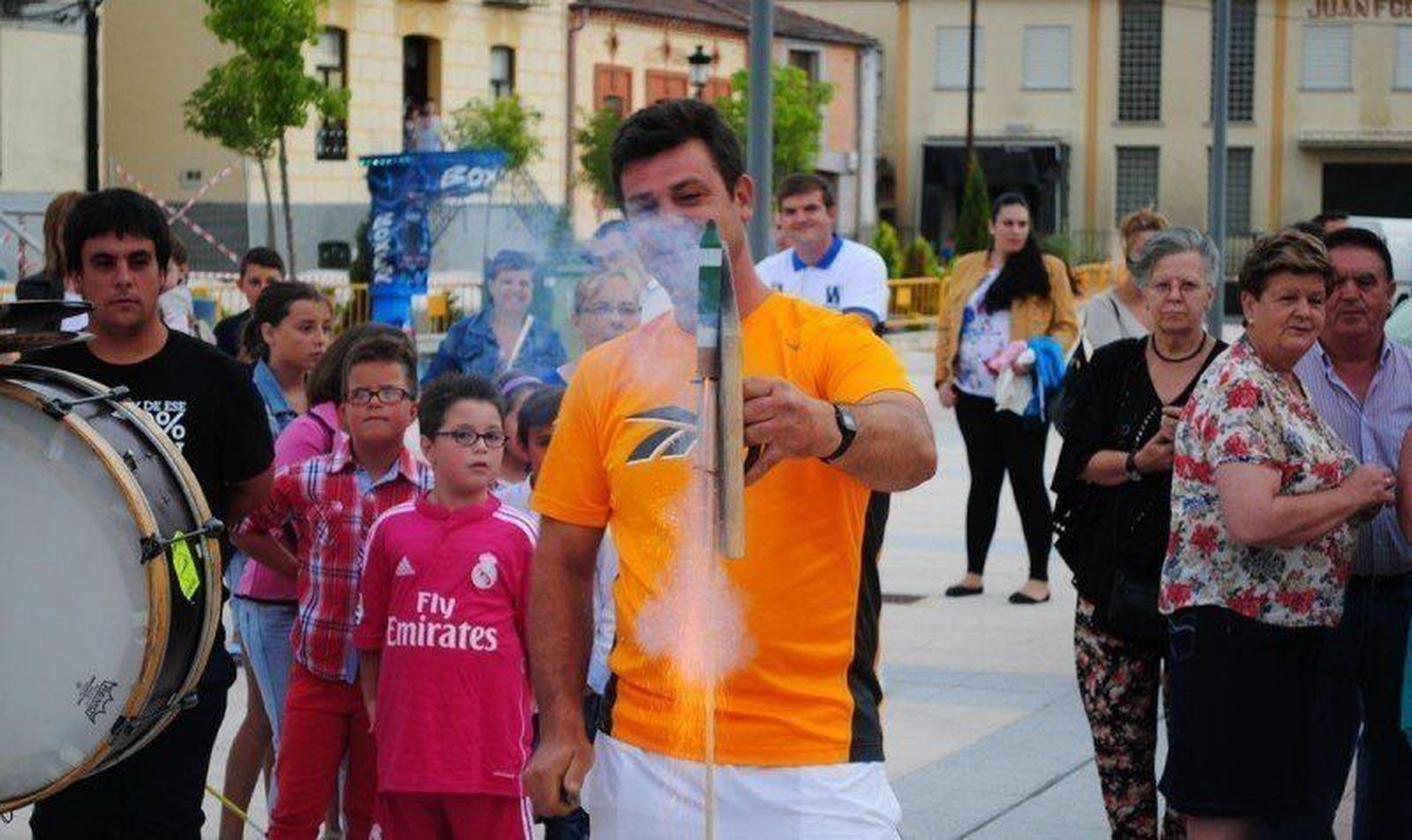 Estalla el chupinazo y resuena la fiesta en Campillo de Salvatierra