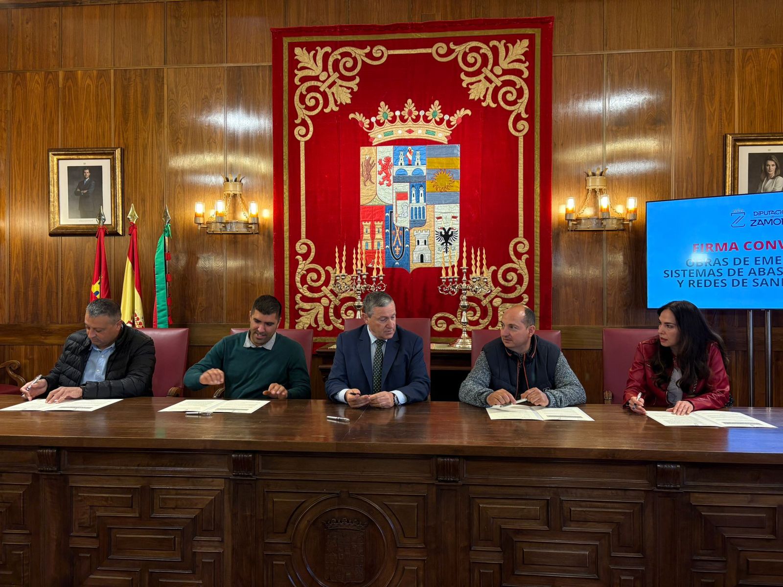 Plan de emergencia para garantizar el suministro de agua en la provincia (2)