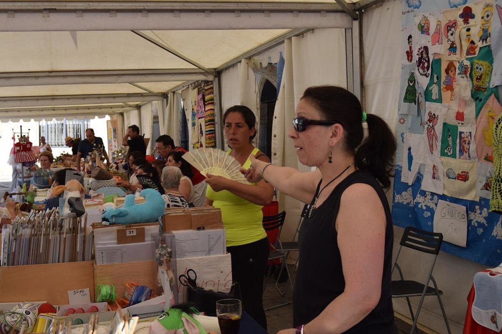La Feria de San Antonio llena de alimentación y artesanía Alba de Tormes