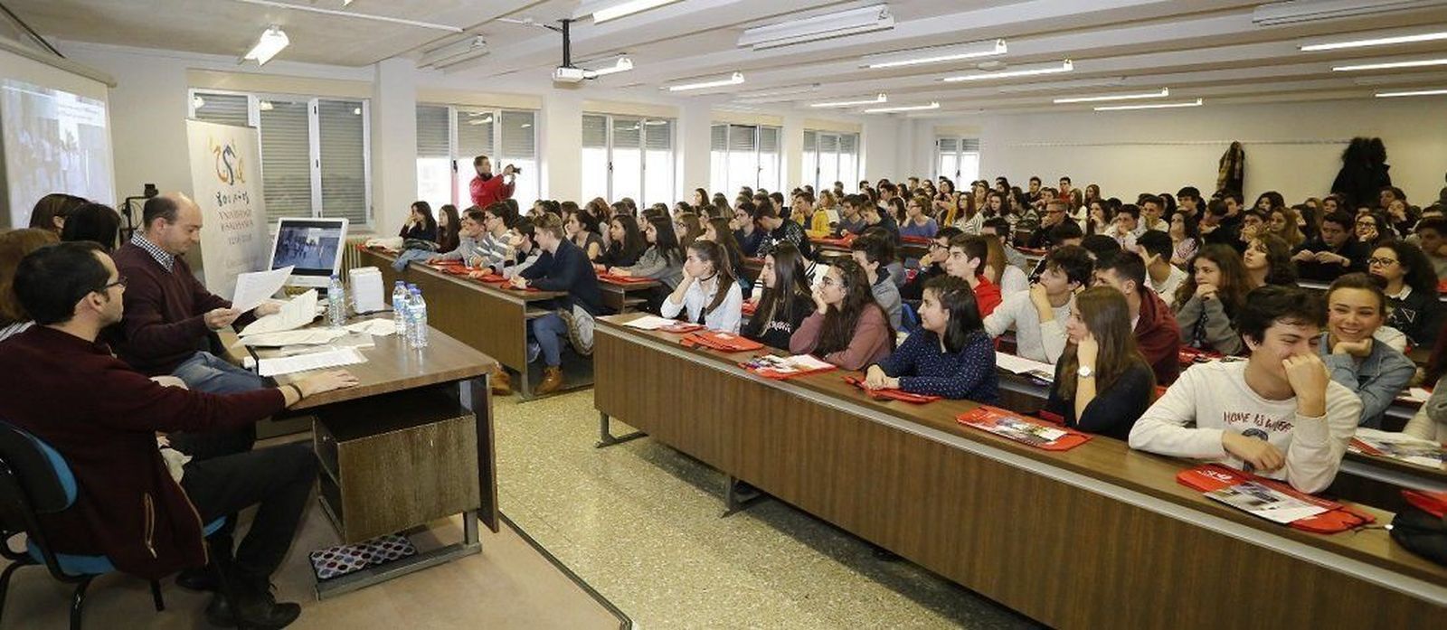 La Clínica Jurídica de Acción Social organiza un coloquio sobre la trata de menores