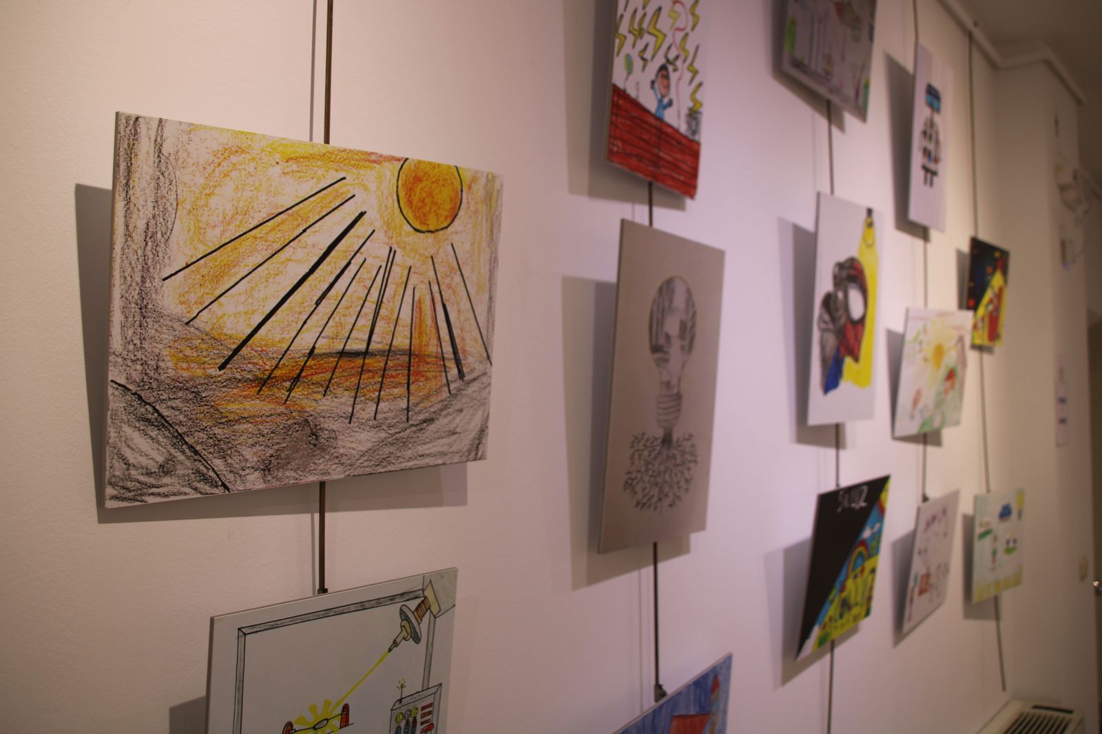 exposicion-del-concurso-escolar-de-dibujo-del-centro-de-laseres-pulsados-de-la-universidad-de-salamanca-5