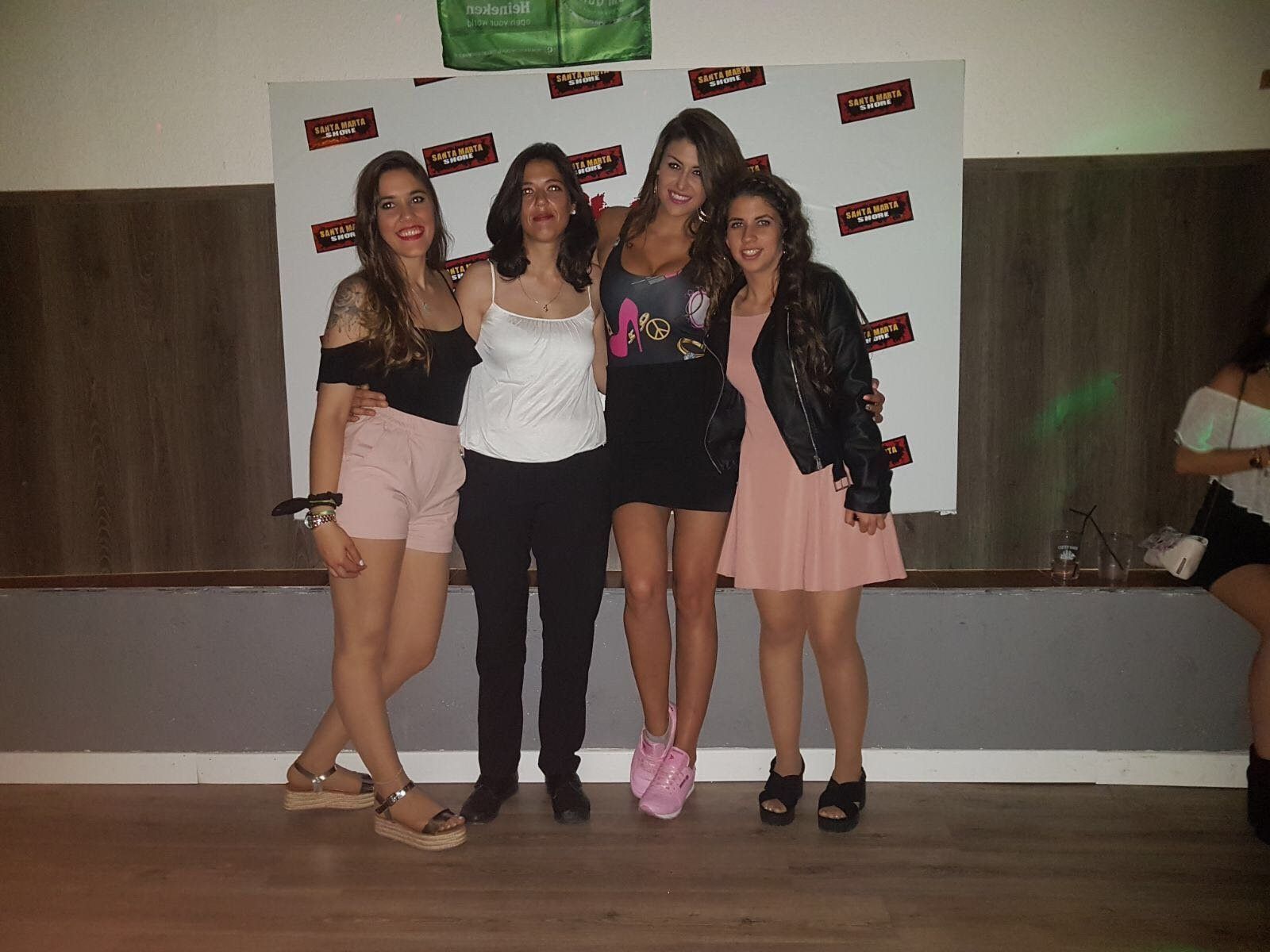 Clara Toribio, de Gran Hermano 17, anima la noche en Disco Pub Santa Marta Shore