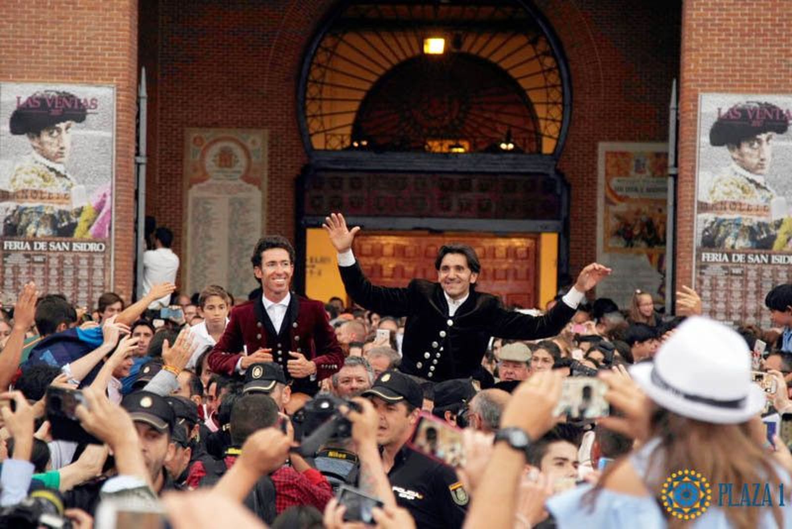 Triunfal tarde en las Ventas con toros de El Capea
