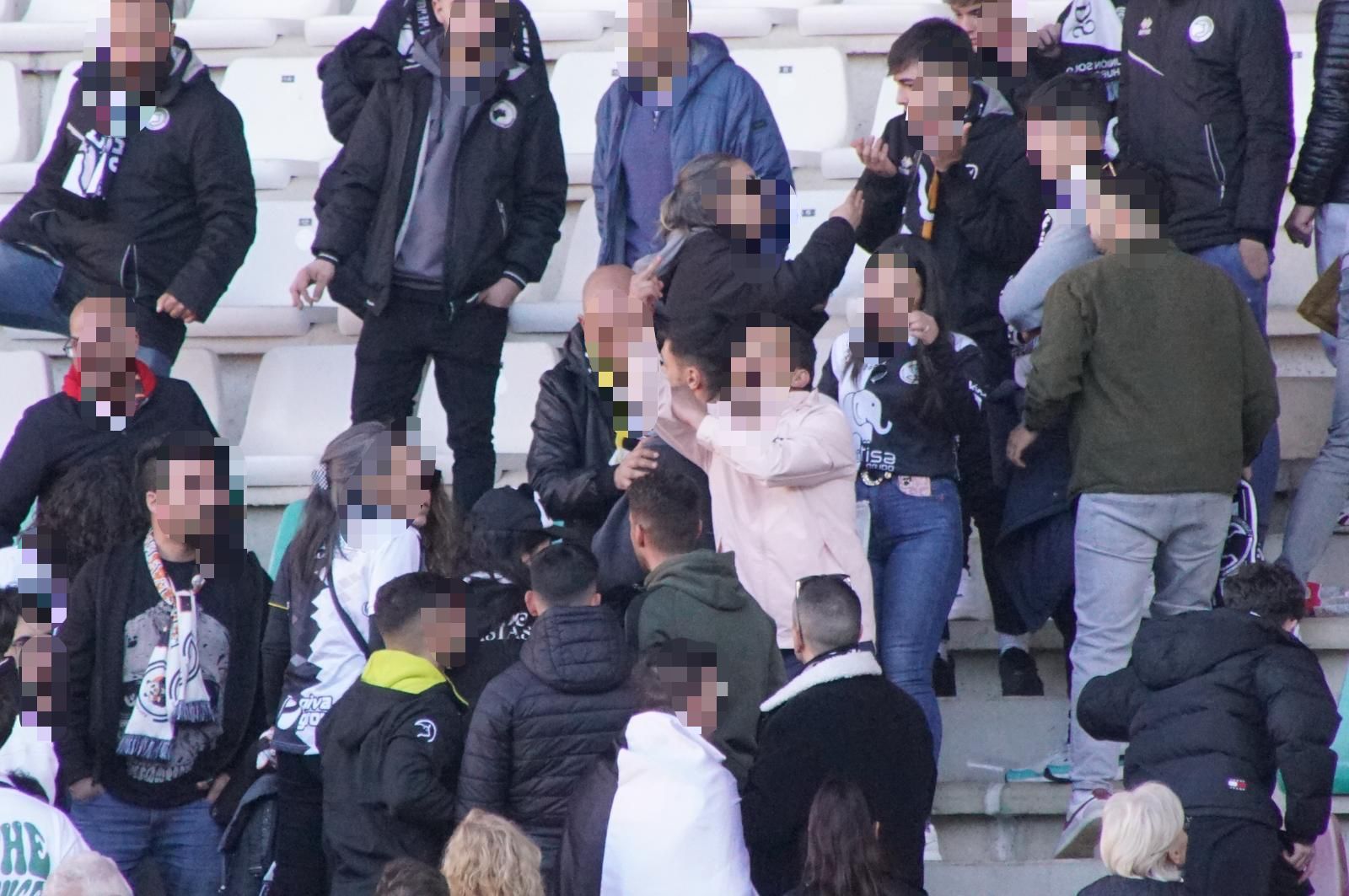 Investigan una presunta agresión entre aficionados de Unionistas tras el encuentro contra el Zamora