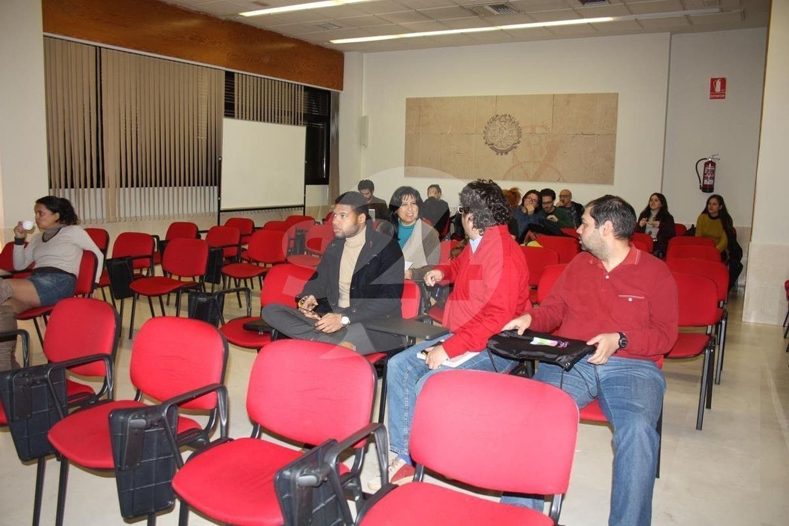 'Urnas y democracia' continúa su desarrollo con un seminario sobre las elecciones legislativas en Argentina