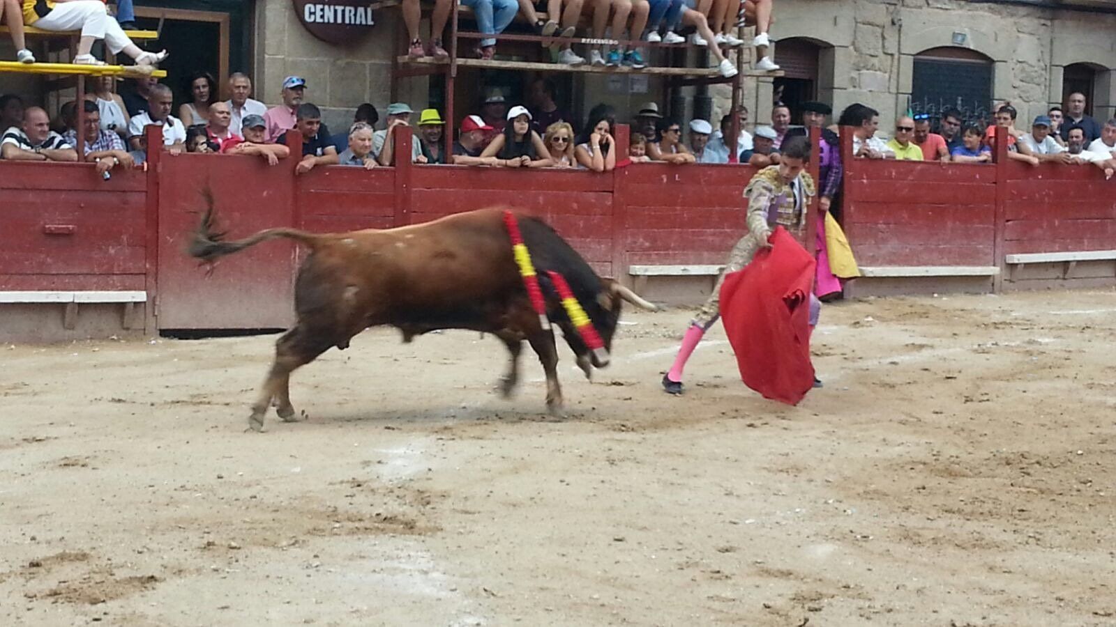 Raúl Montero y Manuel Diosleguarde protagonizan la corrida dominical de Aldeadávila