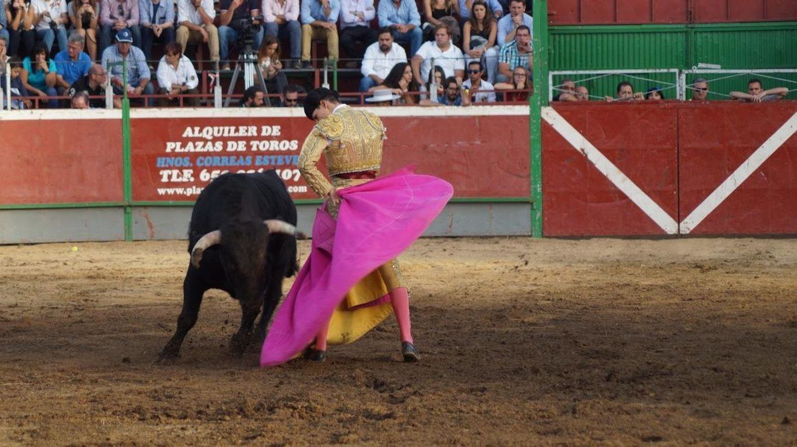 Encierro a caballo y novillada en las fiestas de Tamames