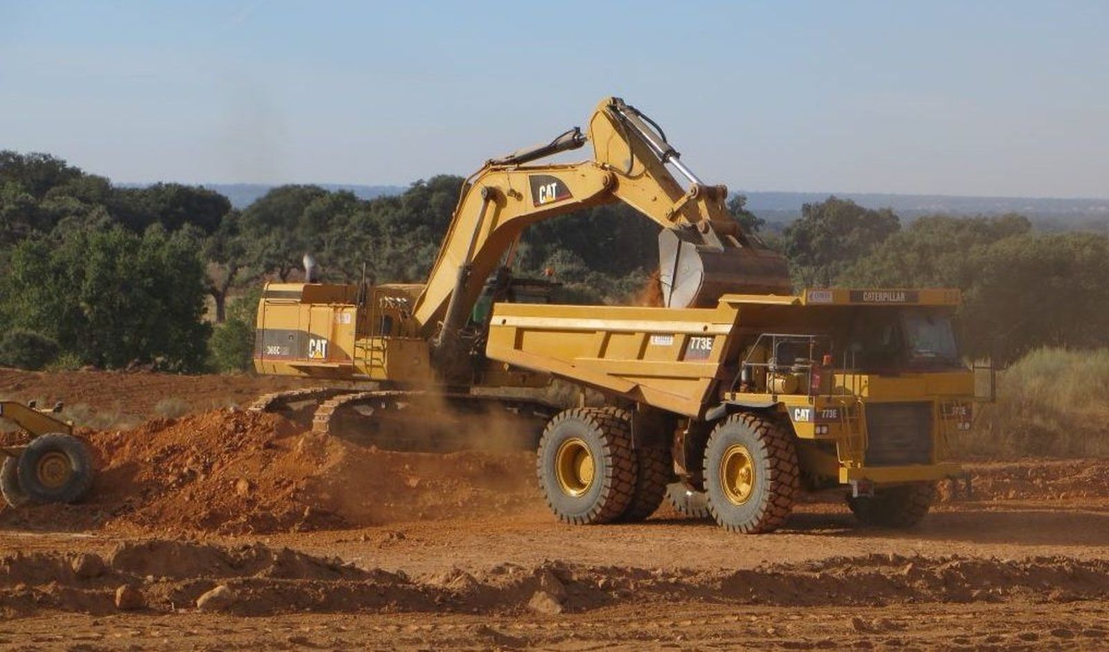 Ganemos acusa a Berkeley de querer “controlar” al Ayuntamiento de Retortillo con prácticas “piratas”