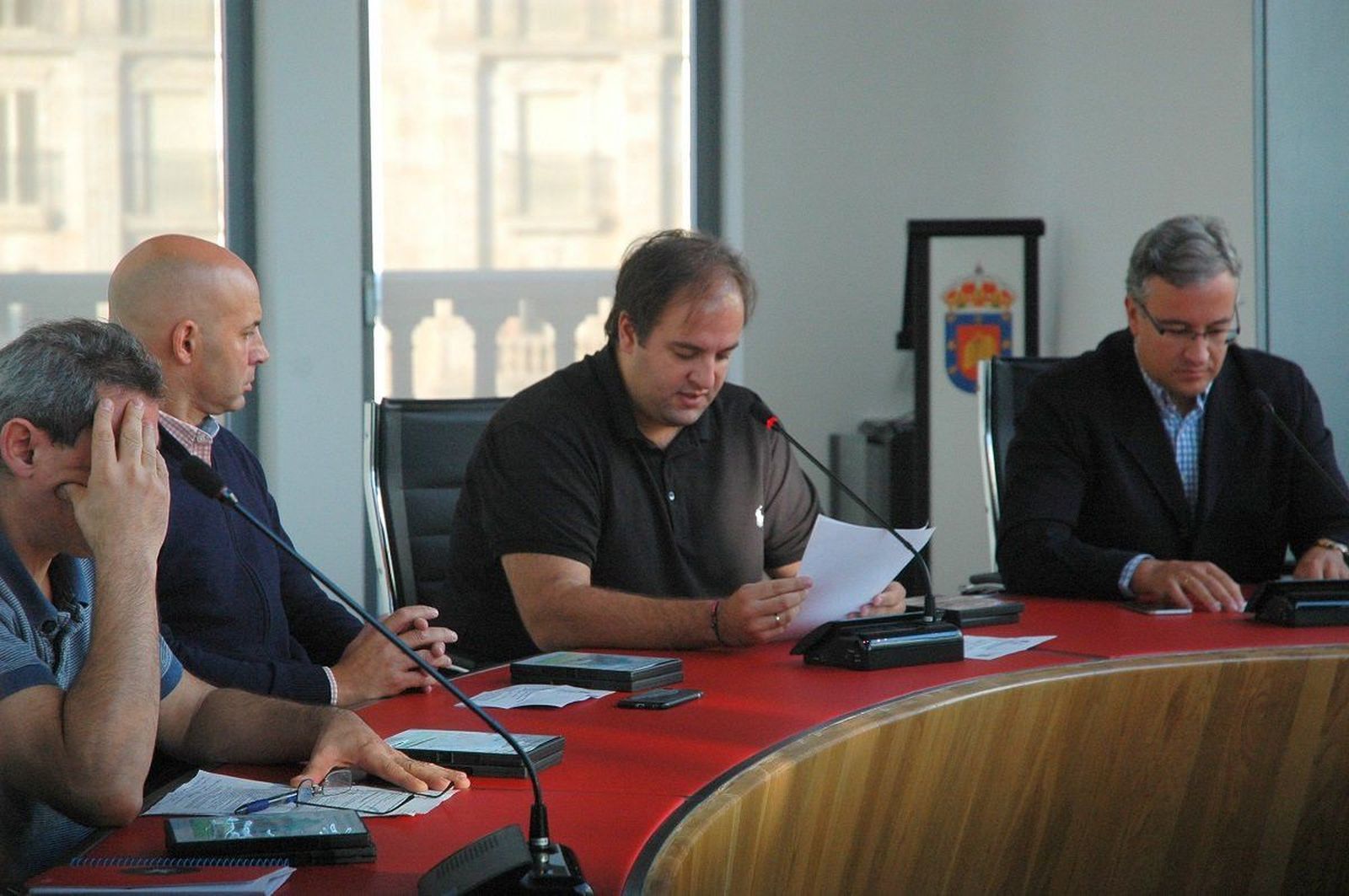 El Pleno apoya a la Policía Nacional y a la Guardia Civil tras los incidentes de Cataluña