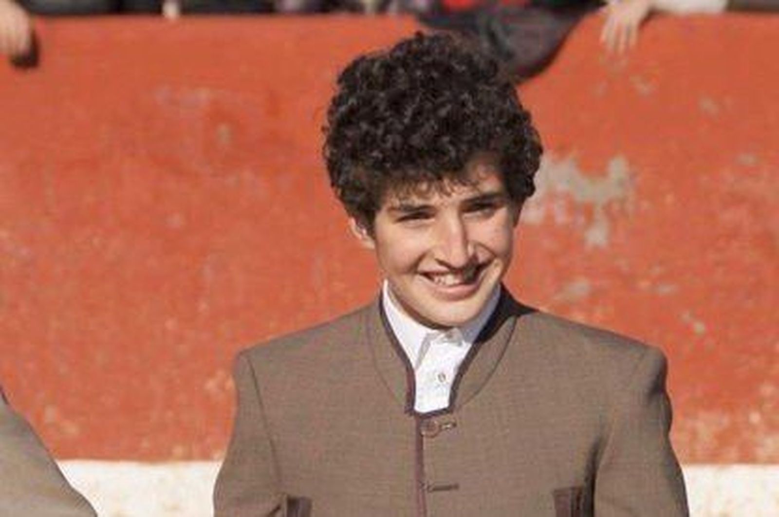 Valentín Hoyos Calama corta dos orejas bajo una tromba de agua en La Fuente de San Esteban