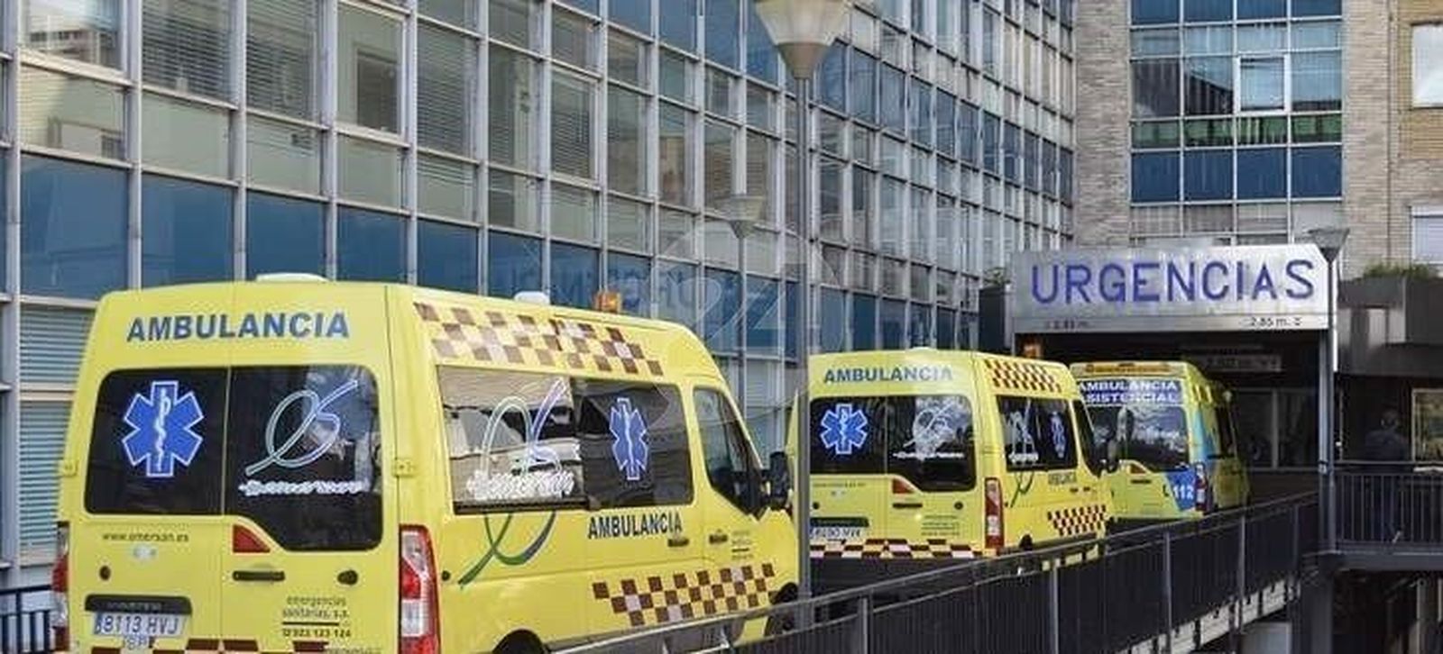 Trasladado un joven de 19 años tras ser atropellado por un turismo en Gran Vía