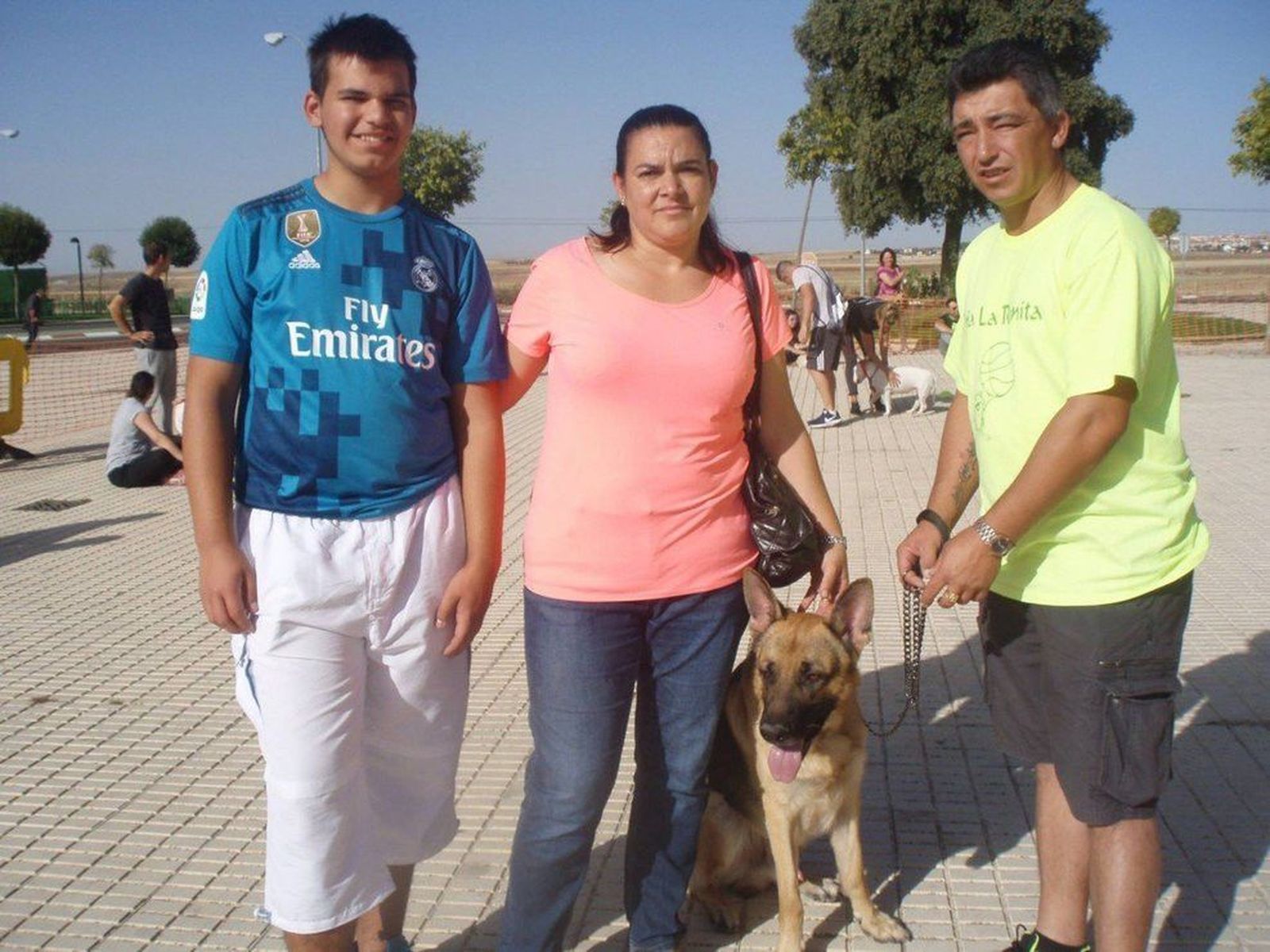 Gran diversión en la tercera jornada del taller de educación canina de Villares