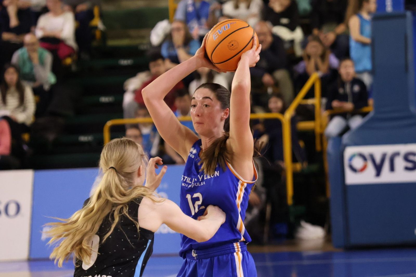 Perfumerías Avenida - Estudiantes